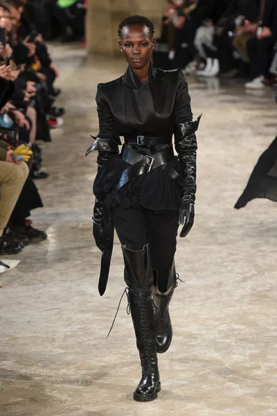 Look 36